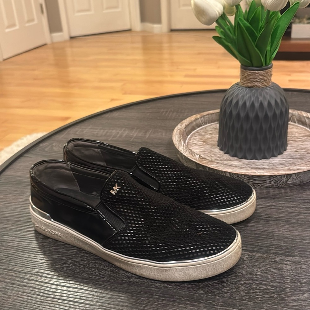 9.5 Michael Kors slip on shoes